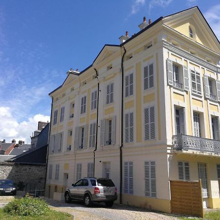 Appartement Indus En Centre Ville Avec Parking Honfleur Kültér fotó
